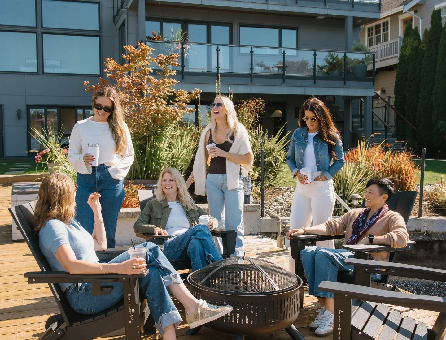 Fire pit season, sweaters on, Seattle October sun shining, and someone still ordered iced 🧊☕.
Our team is officially split. Iced coffee after October: yes or no?
We want to know, and then we want to take you to coffee and chat about your real estate