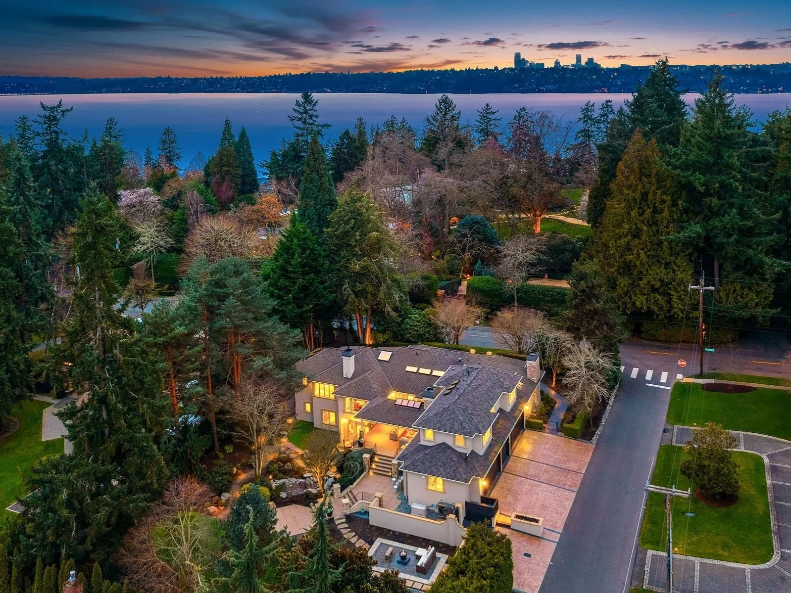 854 Evergreen Point Rd, Medina | Luxury Updated Living in Medina, WA, listed by RE-VESTA Group