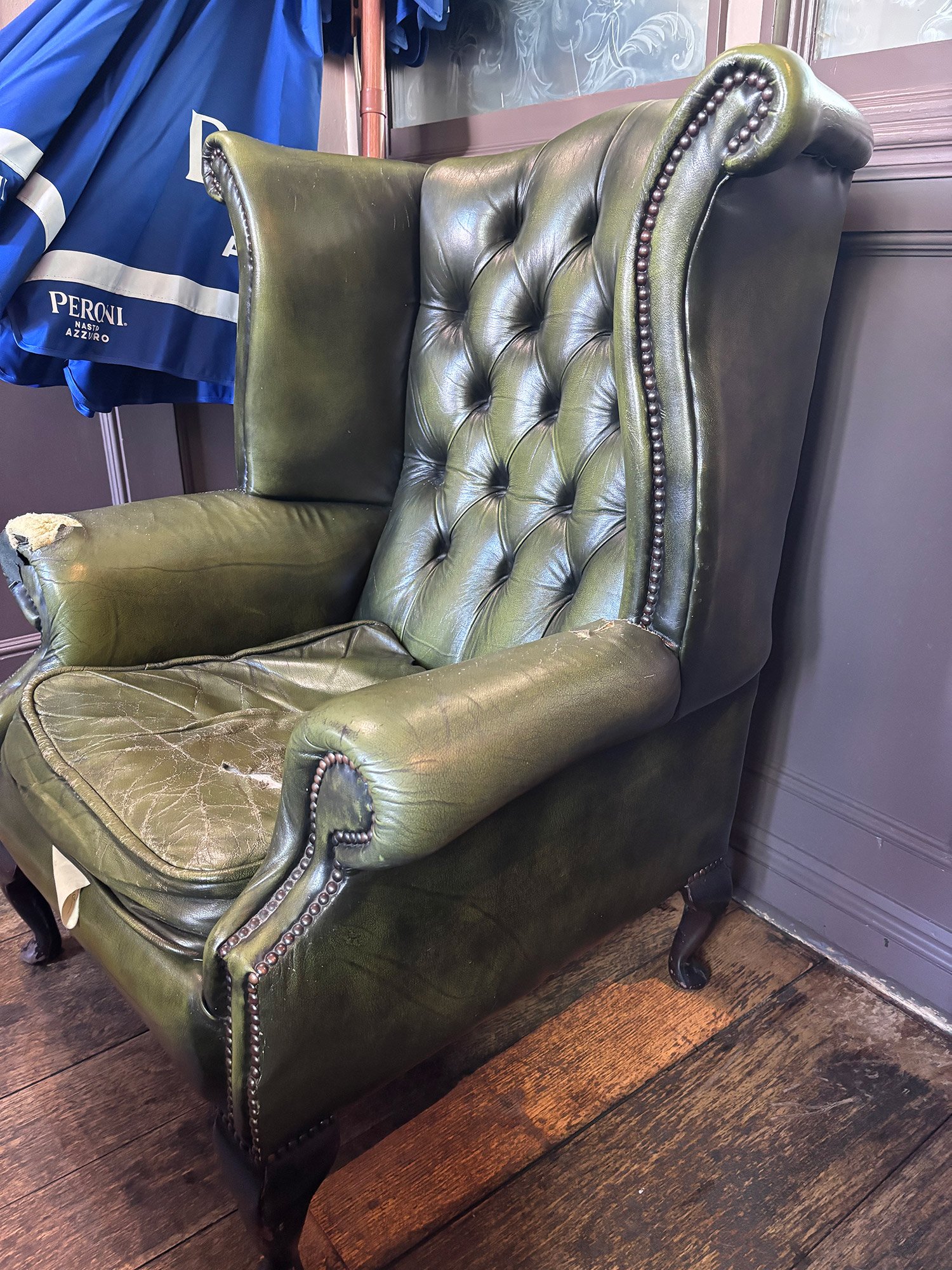 Leather-Armchair-Upholstery-Kensington-London.jpg