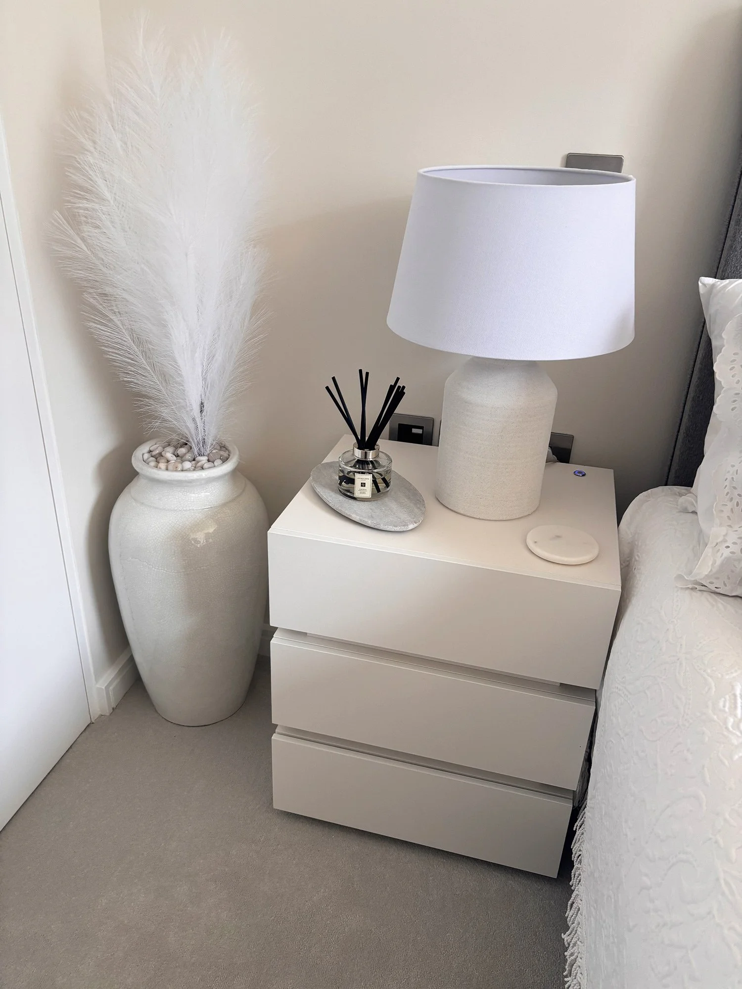 East-Putney-Apartment-Refurbishment-Bedroom-Interior-Details.jpg