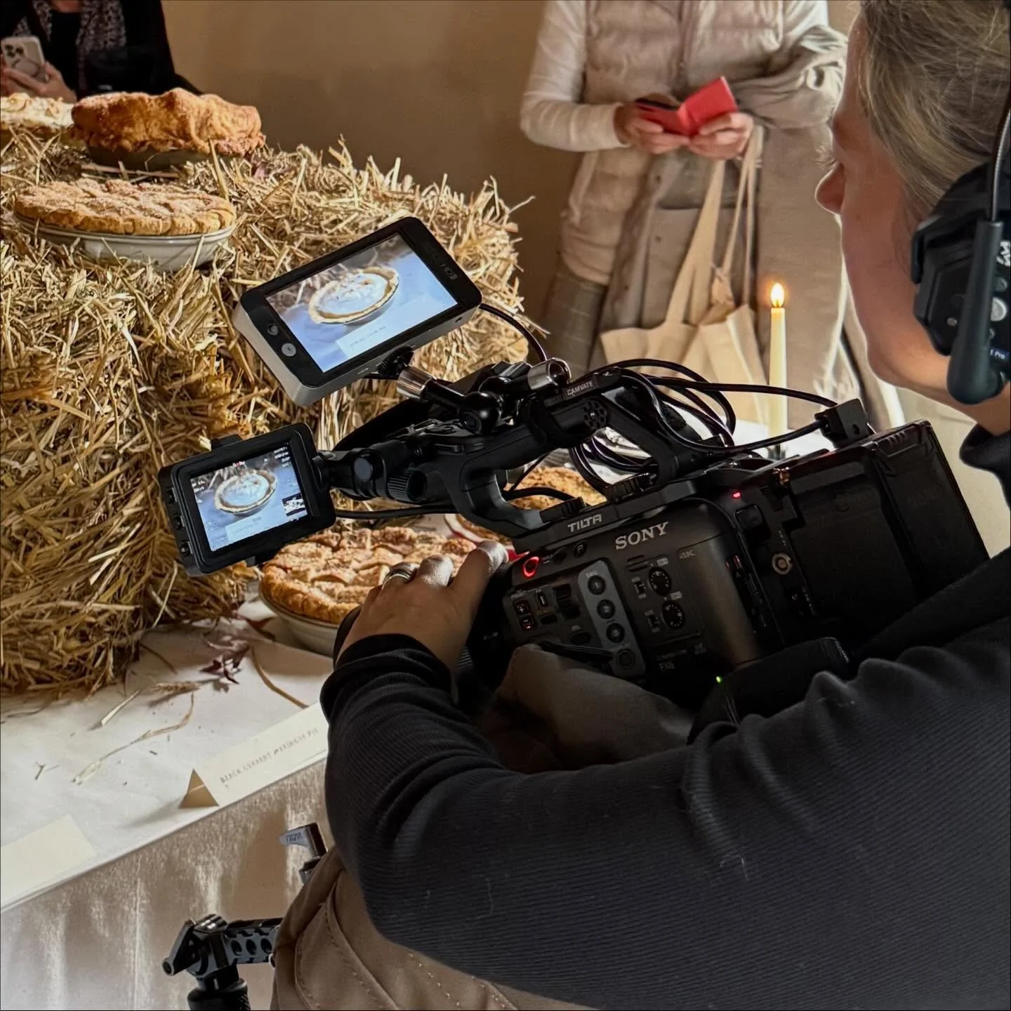 Great day with @substack at @stissinghouse for their Pie Fest, with a cornucopia of awesome judges (always fun having a lav on Martha Stewart). @austinplocher mixing alongside @mr.nimkin, with 12 mics out and about, and @noraballard and @arafanelli o