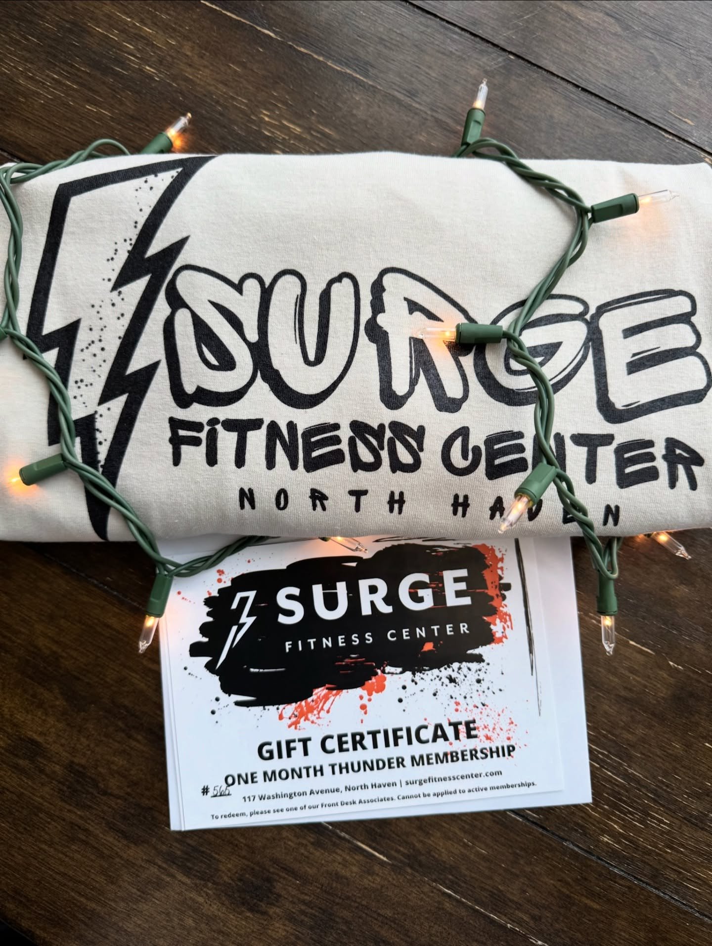 Show your loved ones that you want them to be around for a long, long time. Surge membership and personal training gift certificates available at the Front Desk!

#fitness #holidaygift #holidaygiftideas #northhaven #northhavenct