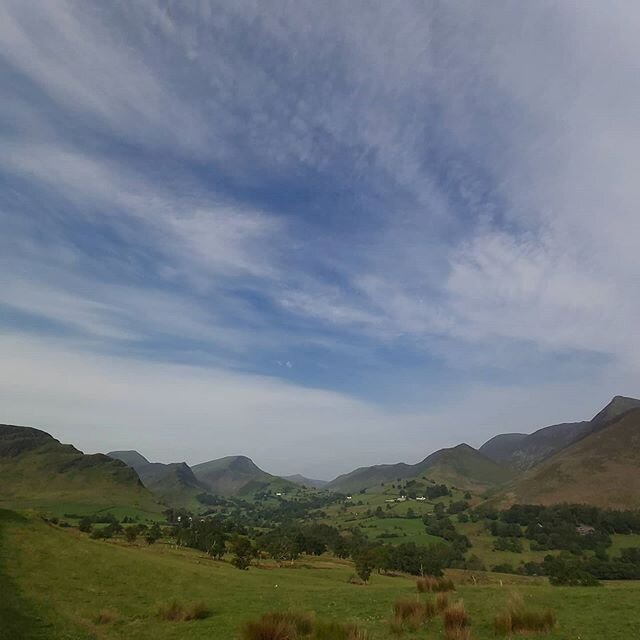 Hazy deep summer feel to this mornings ride. Absolutely awesome weather!
.
#lakesmtb #mtb #mountains #mountainview #mountainskyline #mountainreflection #deepsummer #lakeview #mountainbiking #mtblife #mtbleadership #blueskyday #bluebirdday #bluesky #n