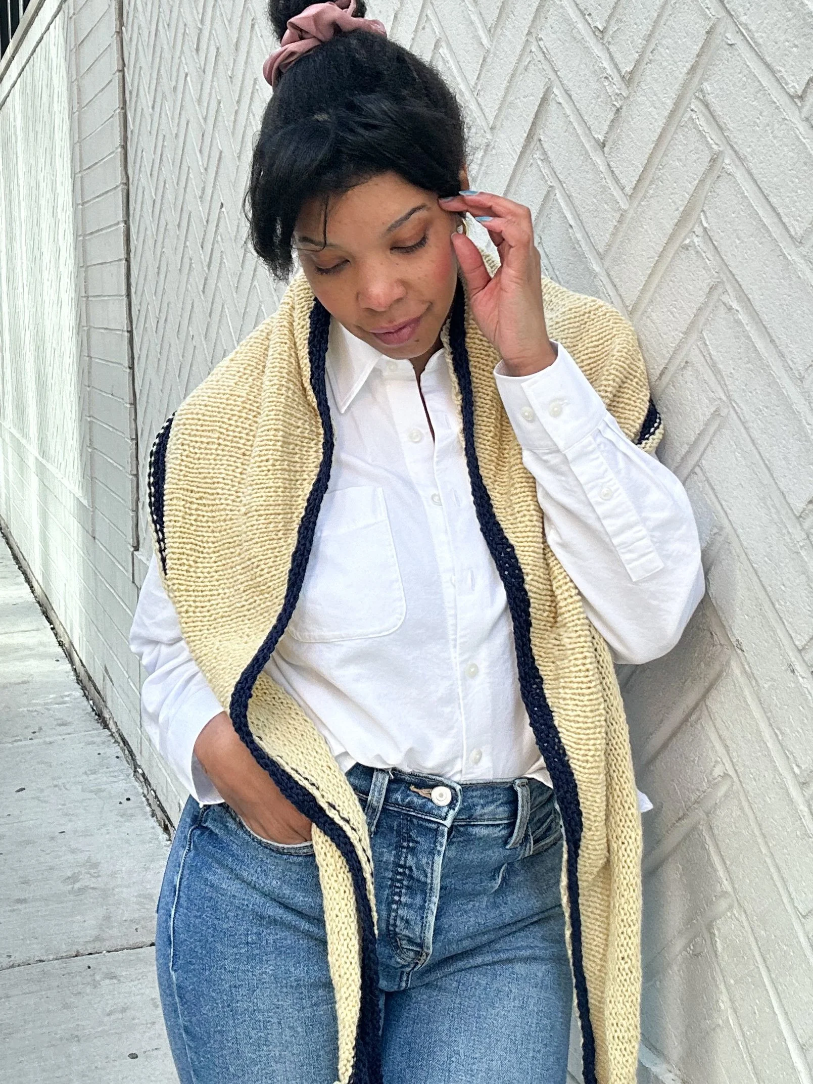 Outline Scarf 1.JPG