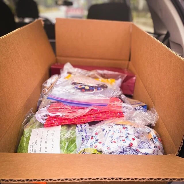 Another day, another huge donation of homemade masks from Gathering Fabric Quilt Shop! Thank you for being a partner to the #WAmaskChallenge by collecting masks from your community. 
These ones are destined for workers in #Yakima and should arrive early next week. 
#maskupwa #wearamaskwa