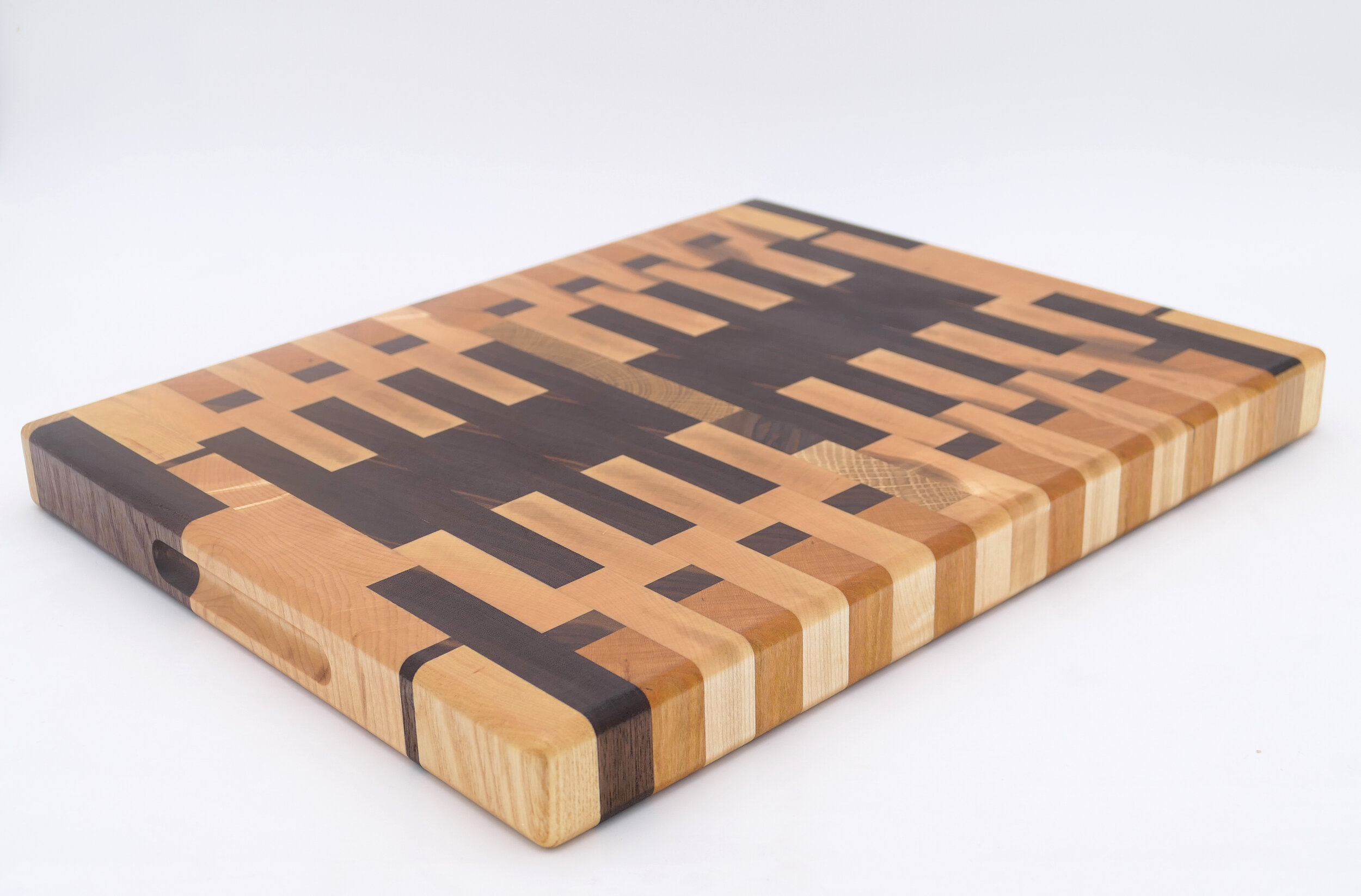 CLOS486 End Grain Cutting Board