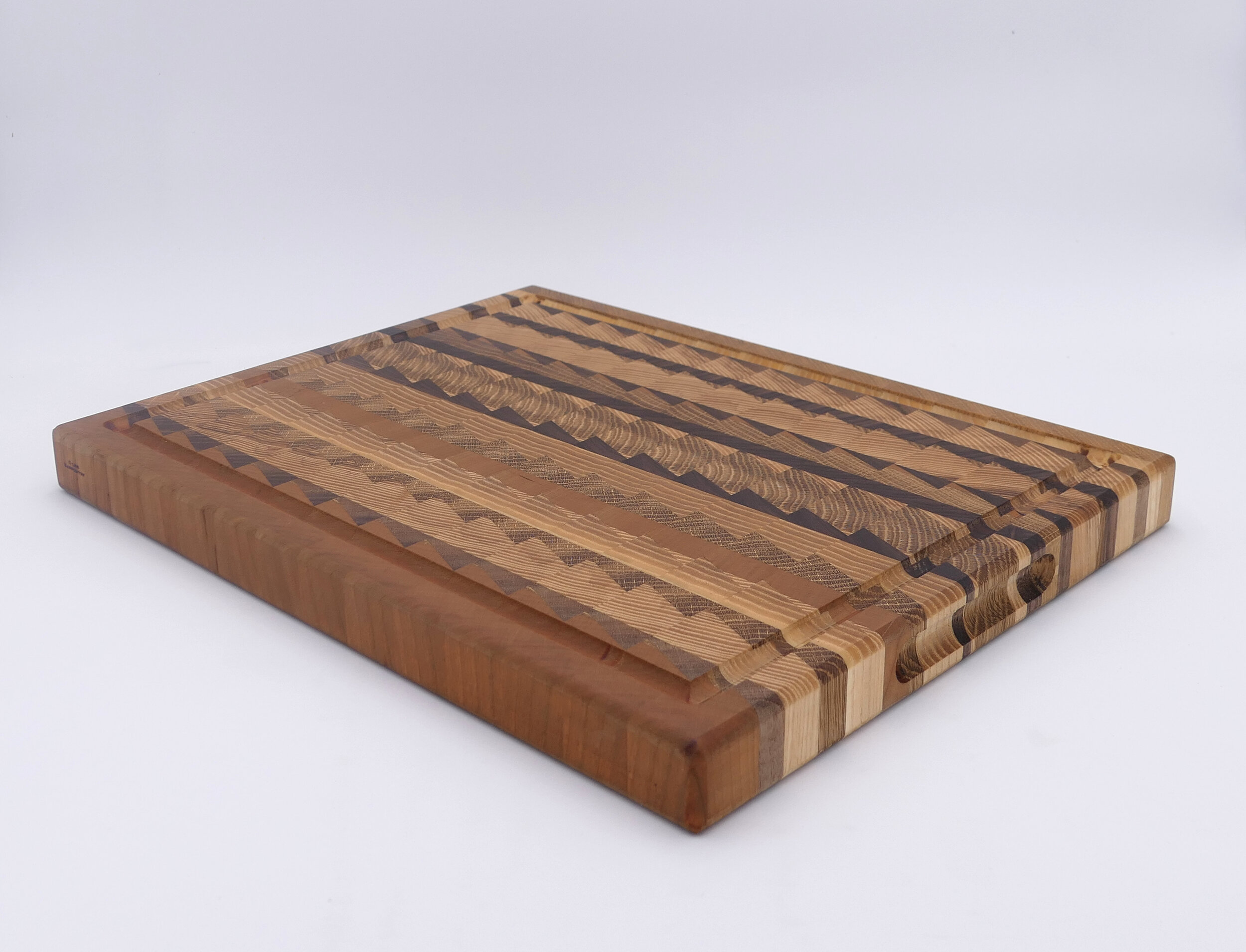 CCLOS476 End Grain Cutting Board