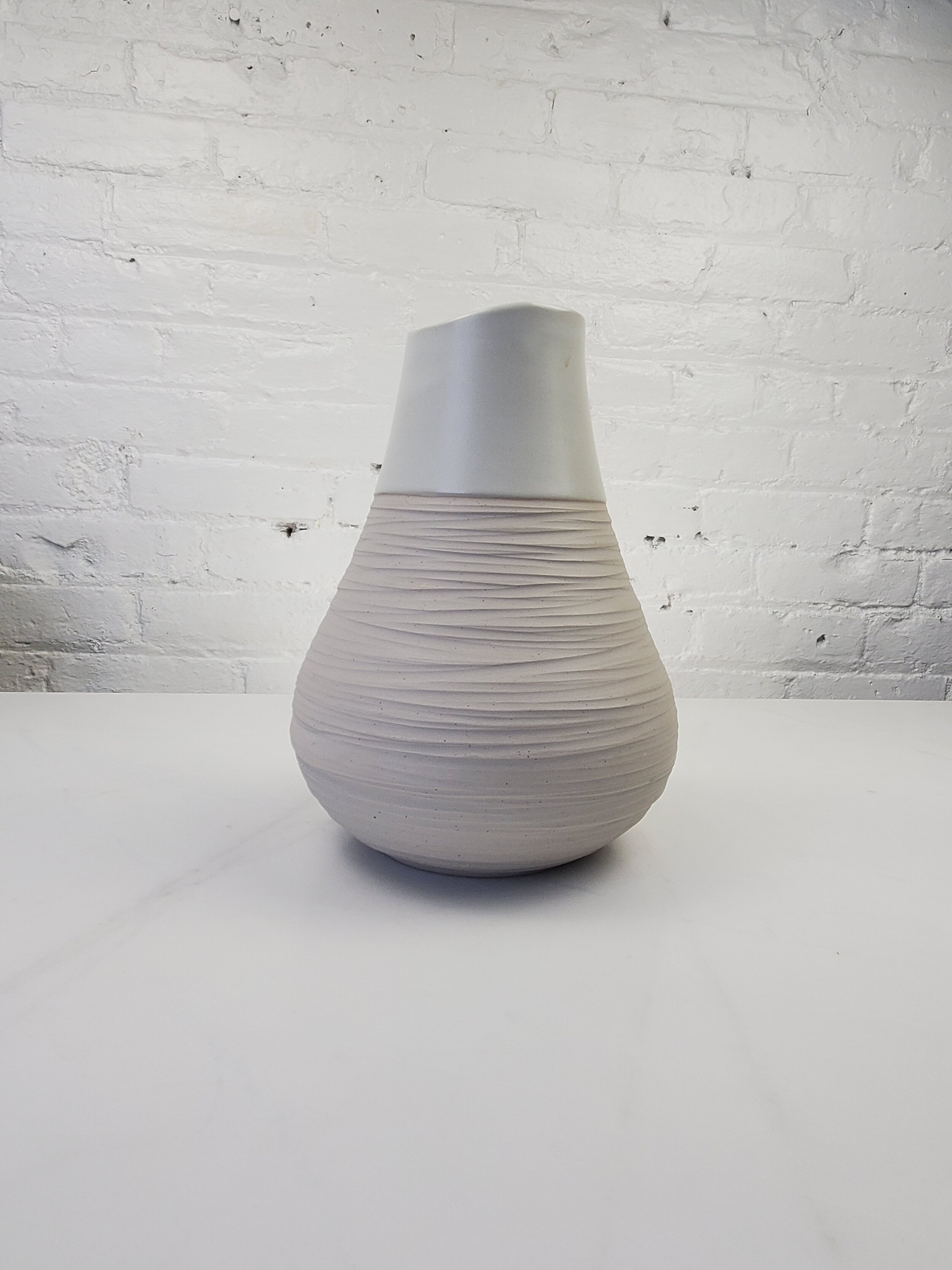 CM22 White Vase