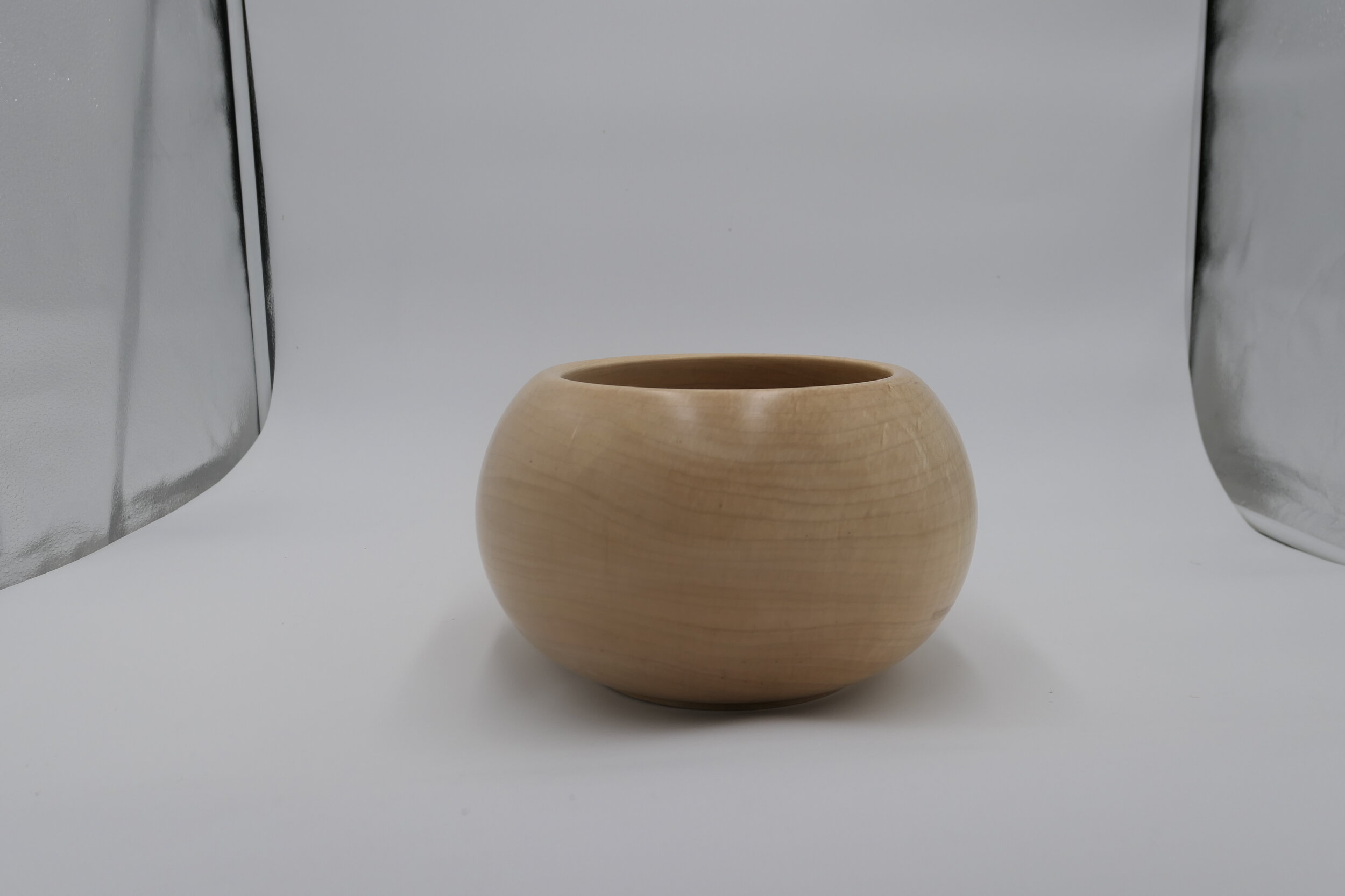 CLOS362 Maple Bowl/Vase 
