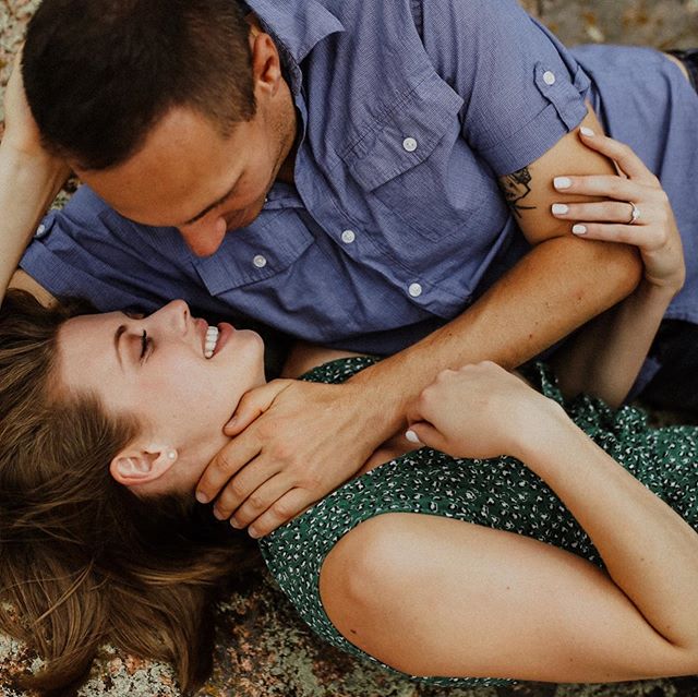 So snuggled up, high above vedauwoo, newly engaged, and enveloped in love and good laughs ✨🌙
•
•
Ira + @marisa_moret ‘s surprise engagement session!
•
•
#wyoming #wyomingphotographer #vedauwoo #engagement #wyomingengagement #engagementshoot #engagem