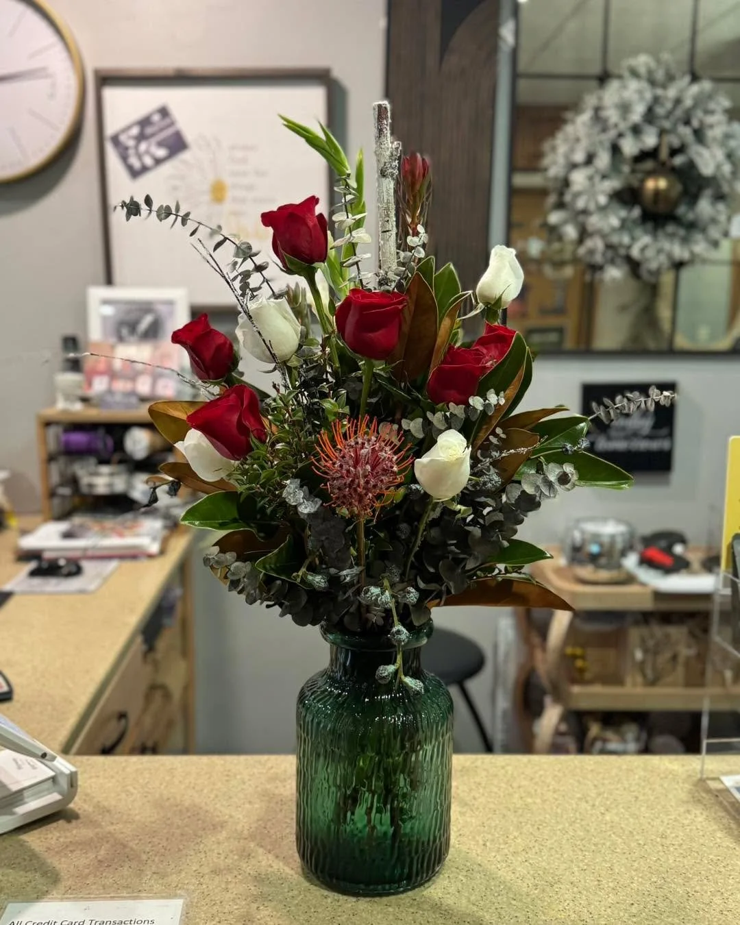 Kristin and I have been busy designing this week! We have been able to send out a lot  of beautiful arrangements saying Happy Birthday, Happy Anniversary, Happy Holidays, Congratulations and business centerpieces! And to thank you, stay tuned&hellip;