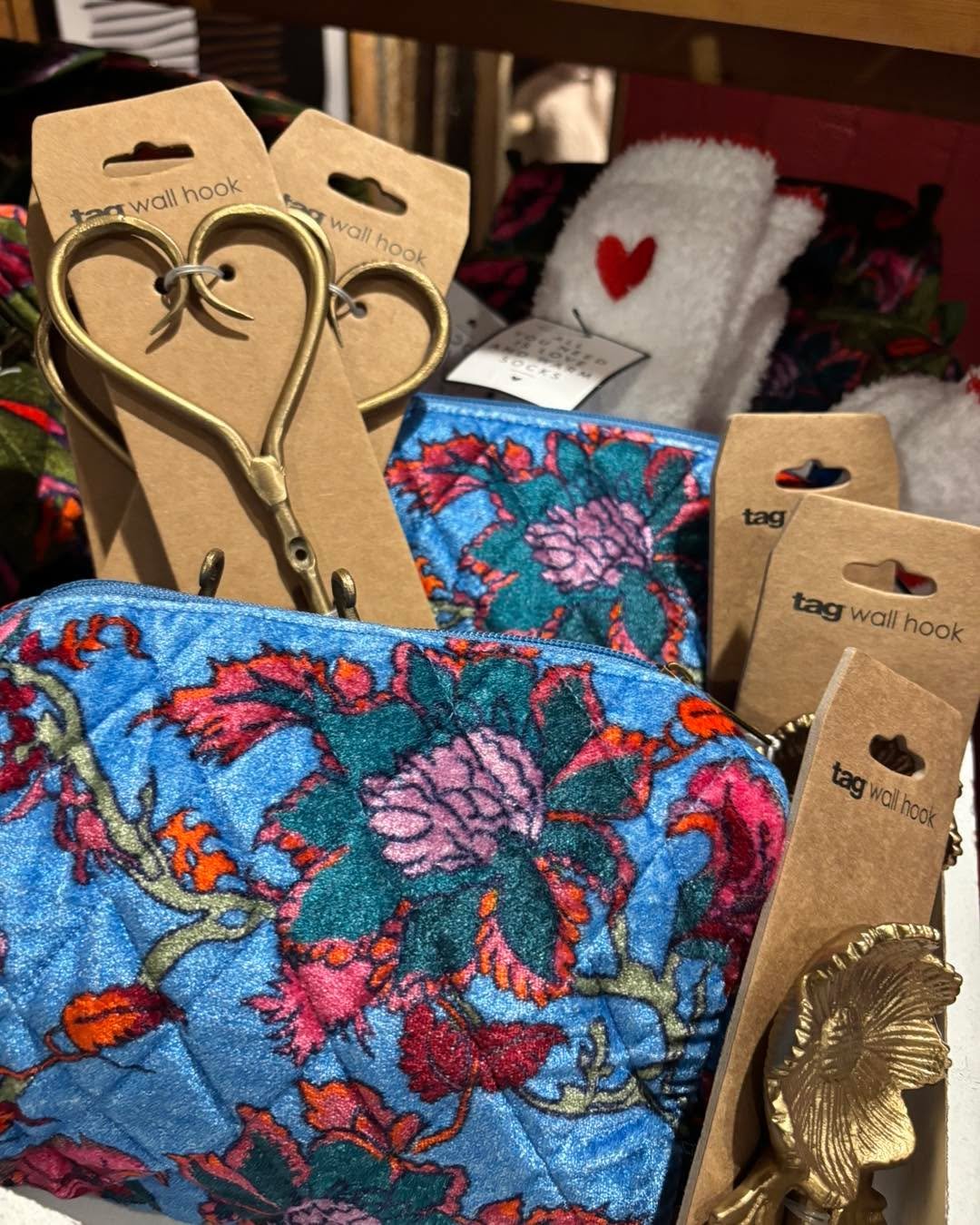 These just arrived as well.  Super cute hooks!  And can be used all over the house&hellip;do a grouping of three or mix them up&hellip;either way they are so cute!