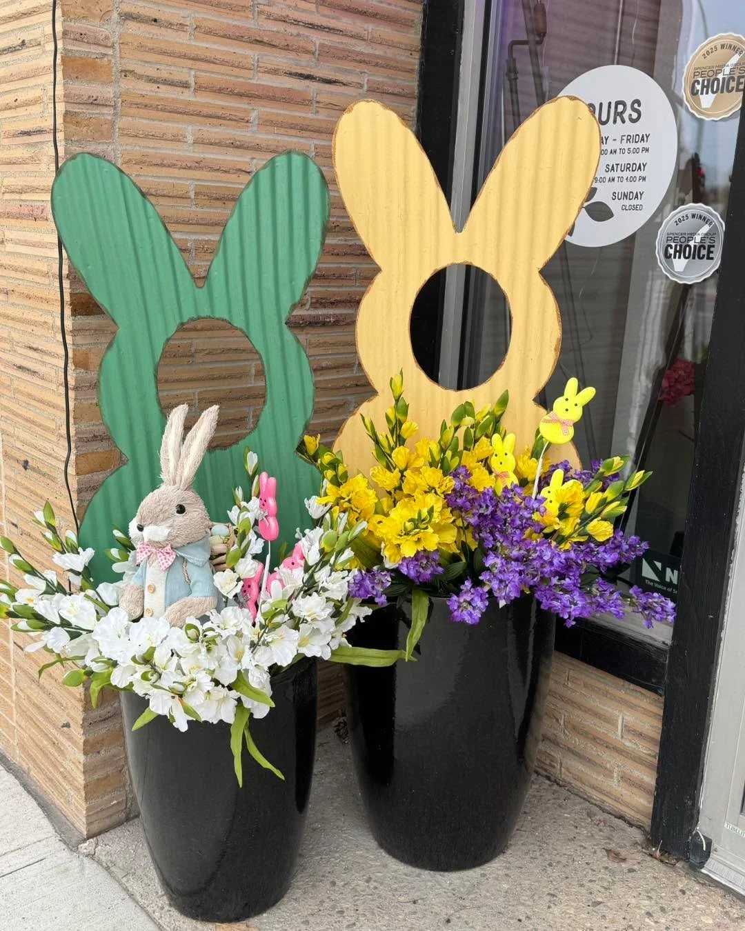 Indoor cozy, outdoor cute&hellip; Easter magic starts here ✨🐰
Blossoming Creations downtown Emmetsburg
