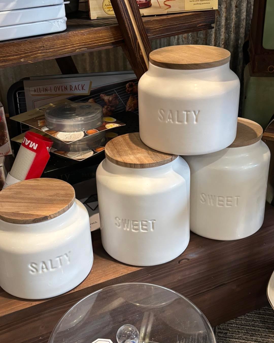 Think out of the box for fun gifts!  Wouldn&rsquo;t these be fun filled with their favorite mixes, caramel popcorn, trail mix or almond bark covered popcorn with m&amp;m&rsquo;s&hellip;how fun!  you make it, bring it in, and we will wrap it up for yo