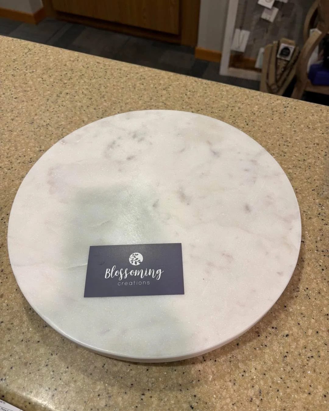 Love this little piece!  And so many ways to change it up!  Pop it in the fridge for meat and cheese charcuterie, candles or plaque for a cute add on to the house, the bathroom counter,  and on your table for serving!