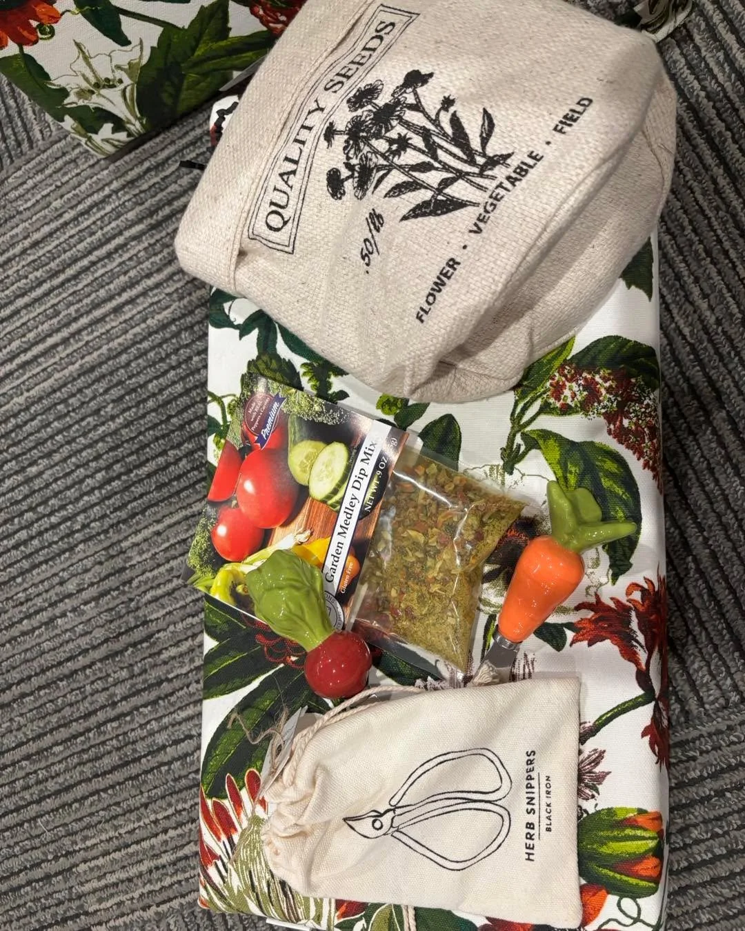 Fun gifts for summer and your favorite gardener!  Corn picks with &ldquo;Street corn salsa mix, Gardening tools with a fun &ldquo;garden medley dip mix, or a garden kneeler pad, garden snippers and the garden medley dip mix.