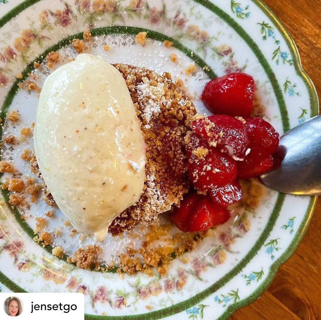 Starting this one with dessert!

Posted @withregram &bull; @jensetgo One of the best meals I&rsquo;ve had in SF all year, at a spot in Lower Pac Heights called @routiersf. Beet &amp; squash salad, eggplant, fried peppers, beef short rib, and scallops