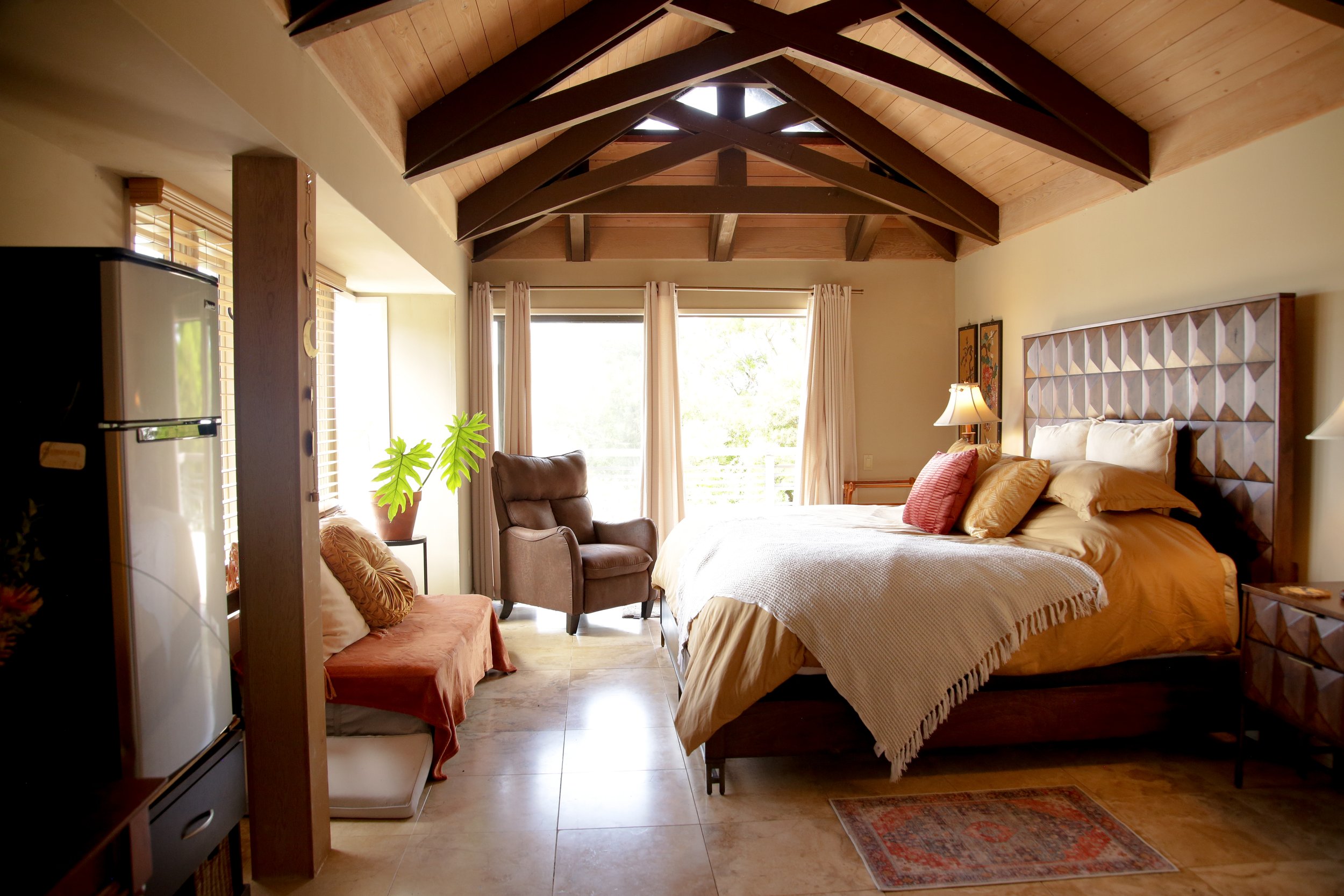 King room 2.jpg
