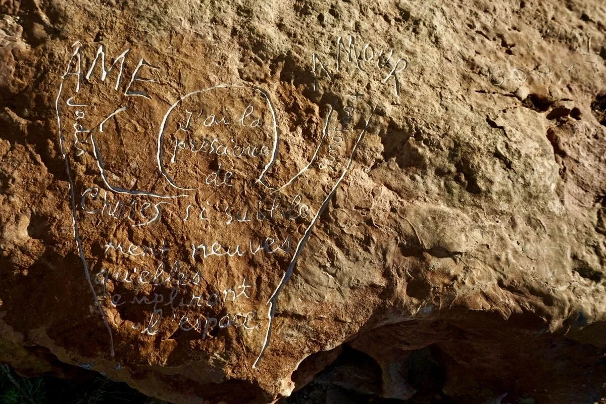  Text: “Les Profondeurs” by Guillaume Apollinaire, from les feuilles libres, no. 42, 1926.   © 2016 Jenny Holzer, member Artists Rights Society (ARS), NY 