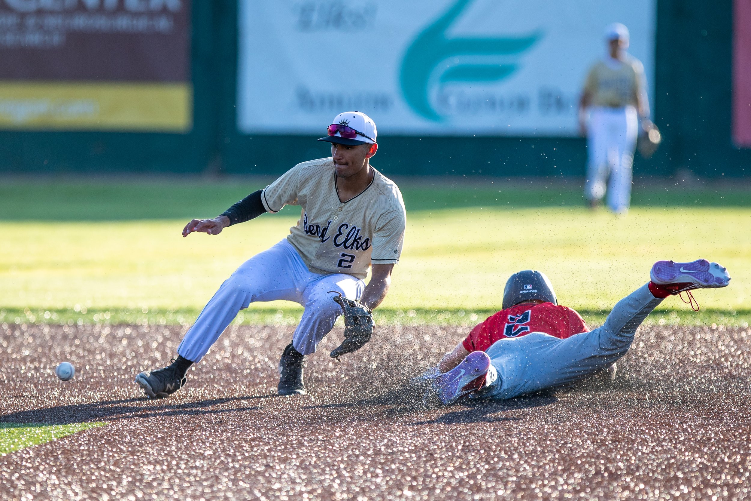 Baum Bat NW Two-Out Hitting Upsets Bend — Bend Elks Baseball Club
