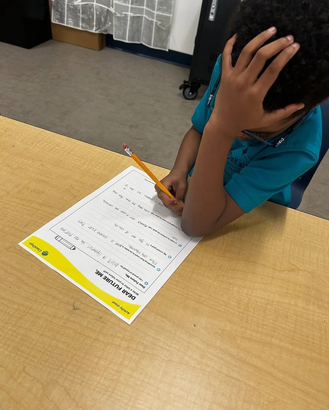 Dear Future Me!  Our scholars penned letters to their future selves setting goals, naming dreams, and reminding themselves to keep going. Proud of these vision-setters!
#BrilliantMinds #DBA