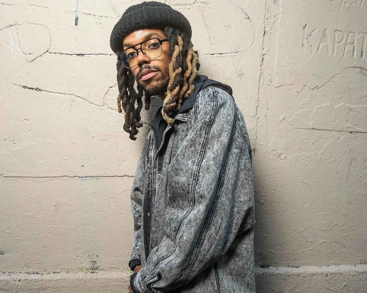 Tyrone Allen II and Travelers