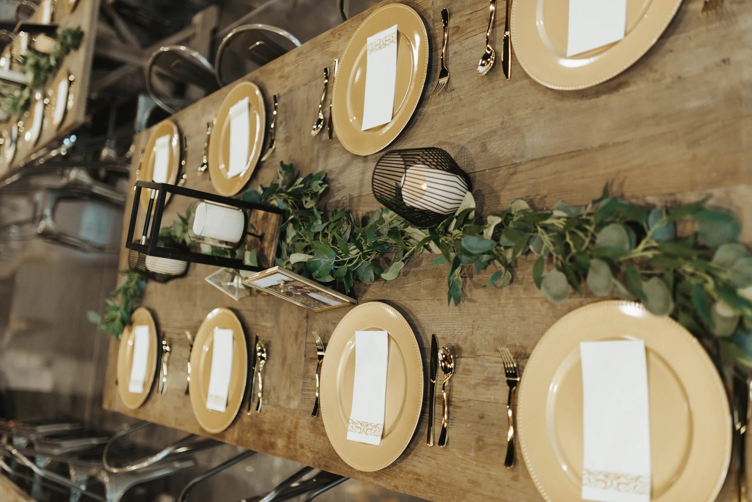 Gold Charger with Beaded Rims, 13 in. - 150 available