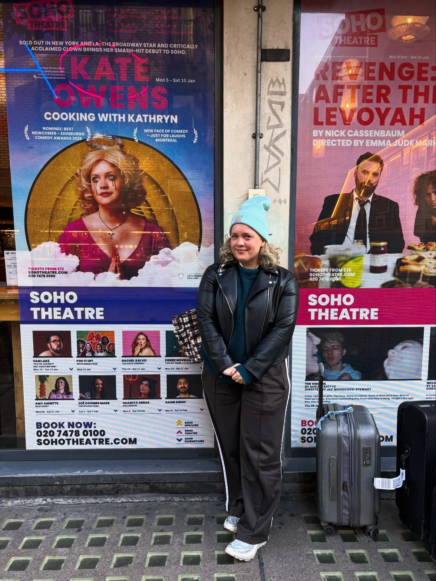 And that&rsquo;s a wrap on our Soho Theatre run 🏃🏻&zwj;♀️✨❤️
Big thanks to @sohotheatre for having us, we loved every second.
Thanks to the kind reviews &amp; diary write-ups 🙏
Thanks to my amazing producers @queeniemillerlive &amp; @hattrickprod.