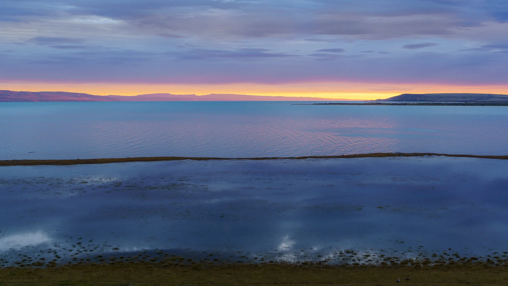 Sunrise on Lago Argentino