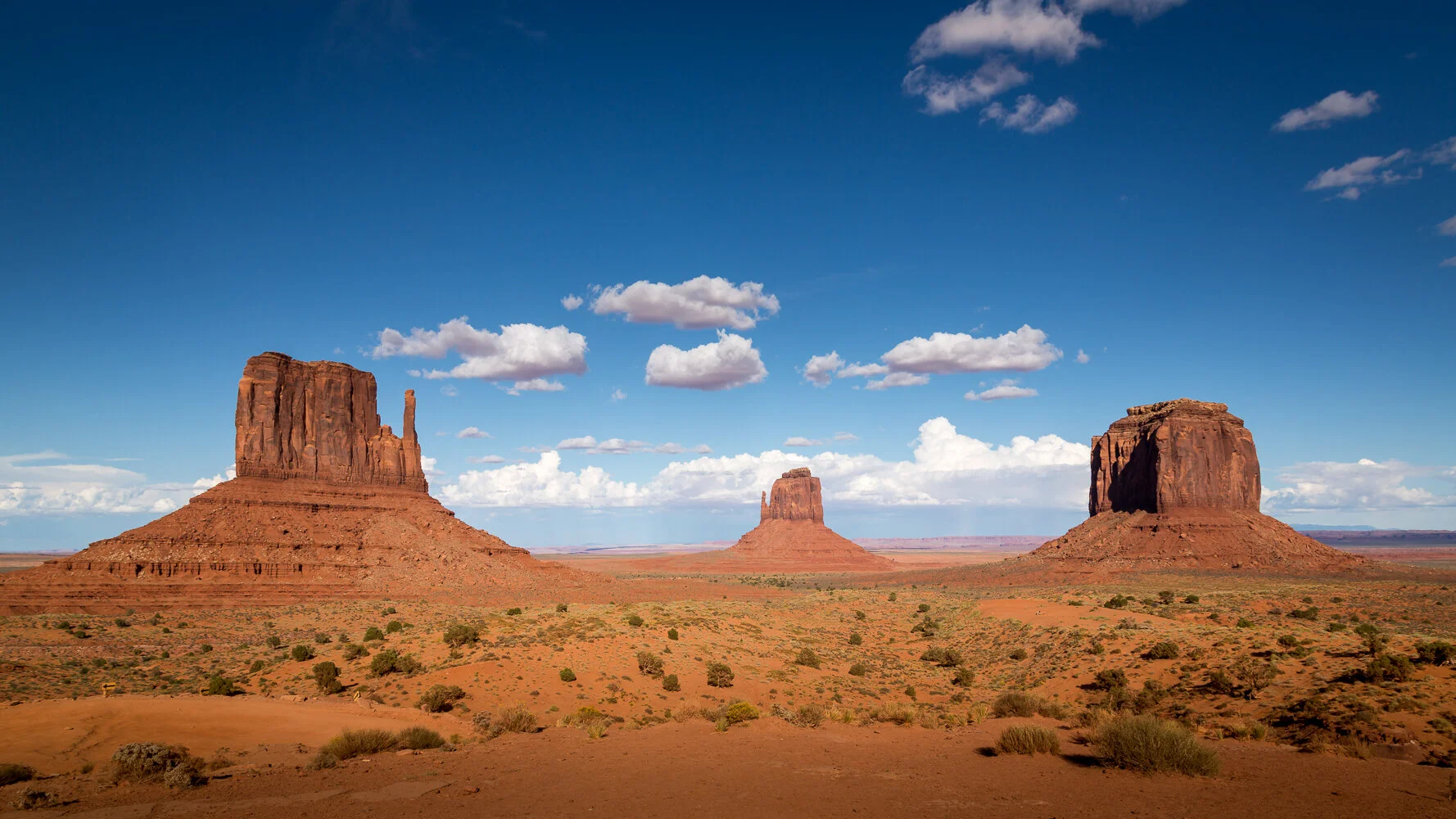The three sisters, Monument valley