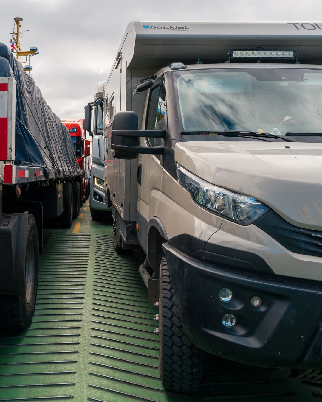 Discovering the Magic of Chilo&eacute; Island. #chiloe #chiloeisland #chile🇨🇱 #southamerica #bocklet
#iveco
#ivecodaily4x4
#daily4x4
#customcamper
#overland
#overlander
#offroad
#outdoor
#roadtrip
#lifeofadventure
#expeditiontruck  #lifeontheroad 
