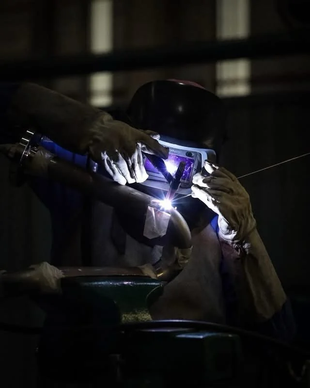 Three years ago in Brazil, but worth sharing again! We love discovering, shaping, and sharing stories that spotlight real people making a real difference and these women welders sure inspired us!

Our client brought us to Brazil to document three sto