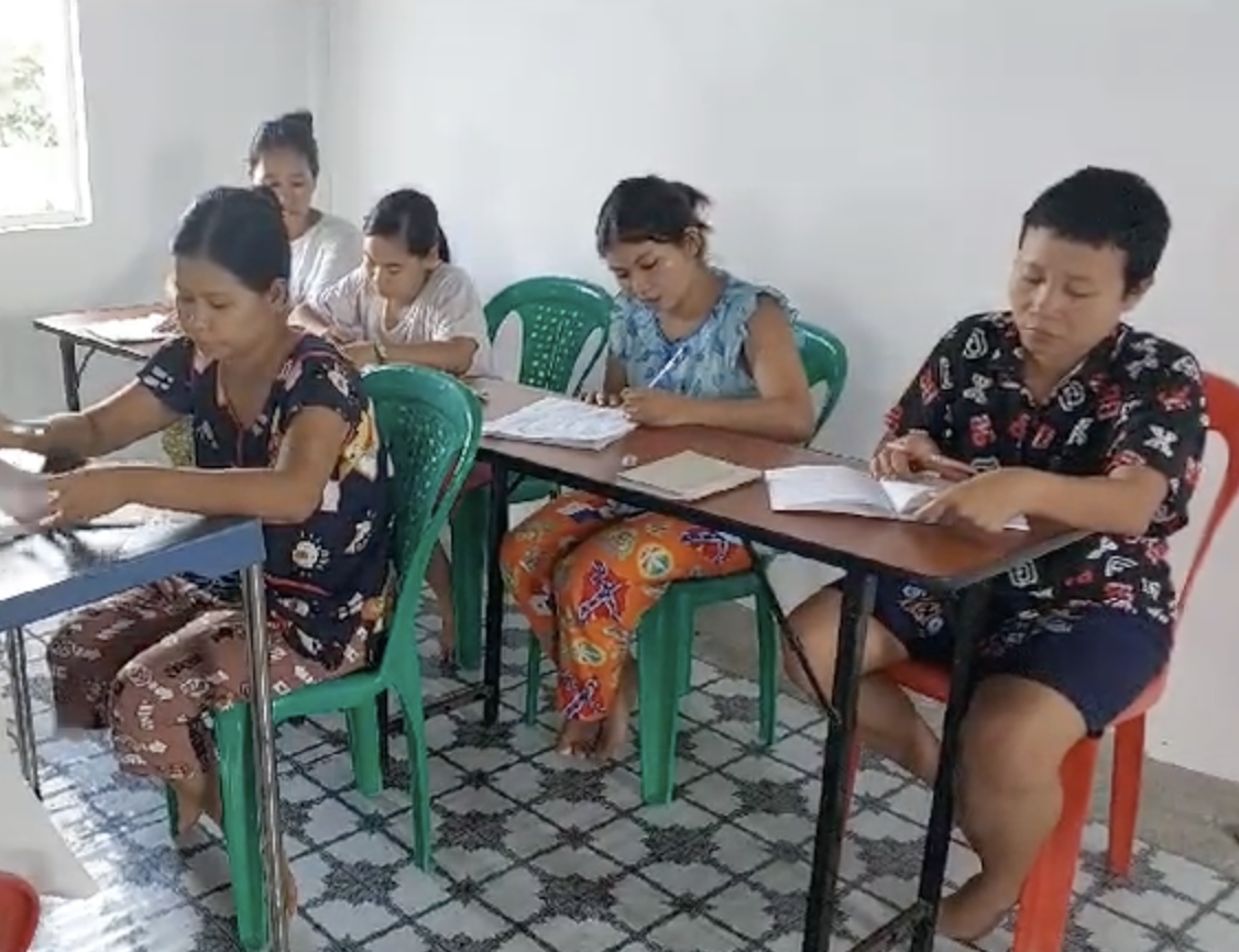 Learning Basic English.png