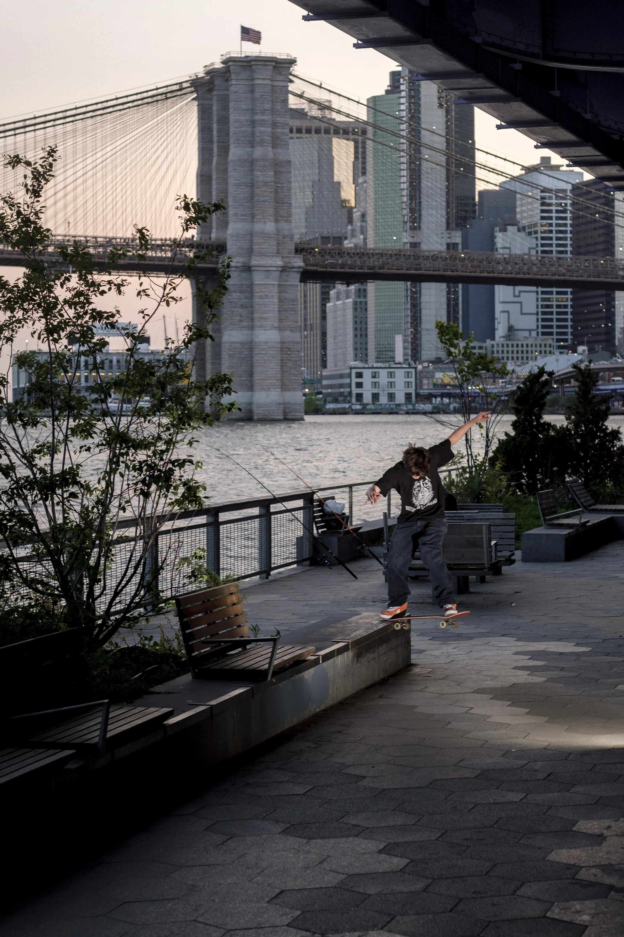 JustinHarding_fakie-noseslide_ph_Williams.jpg
