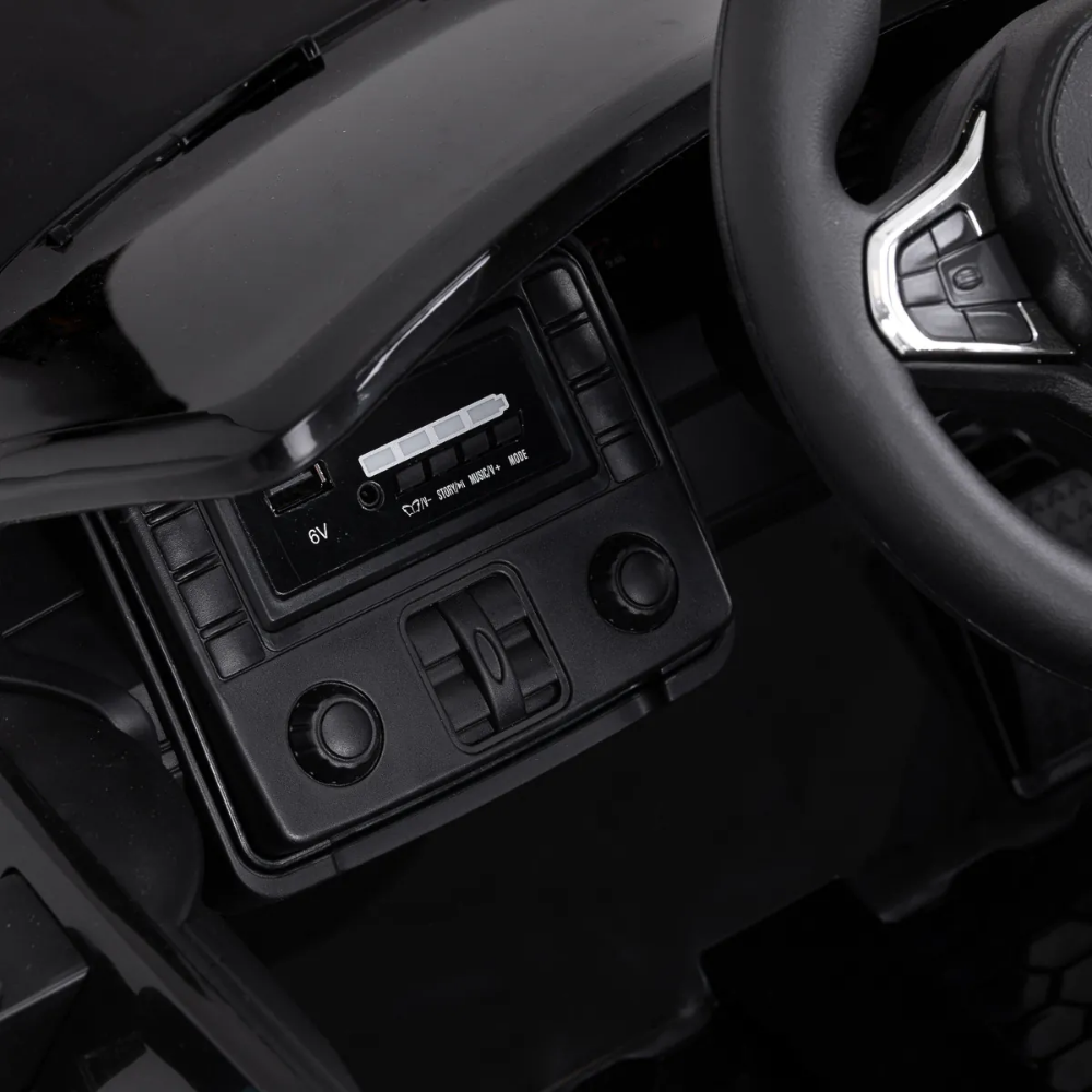 cadeira-de-corte-infantil-bmw-m4-gabbiano-7.png