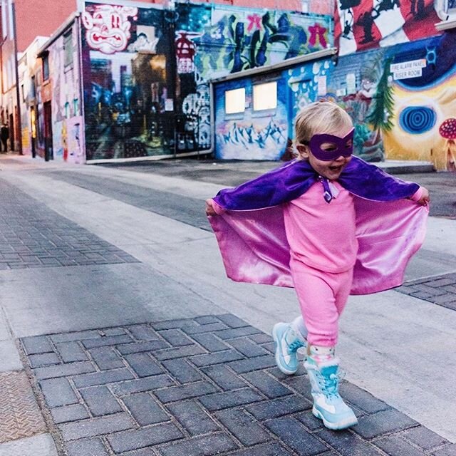 Always be yourself... unless you can be a Super Hero. Then be a Super Hero ⚡️💥✨
.
Repost from @casa_de_kosareff #freakalleygallery
