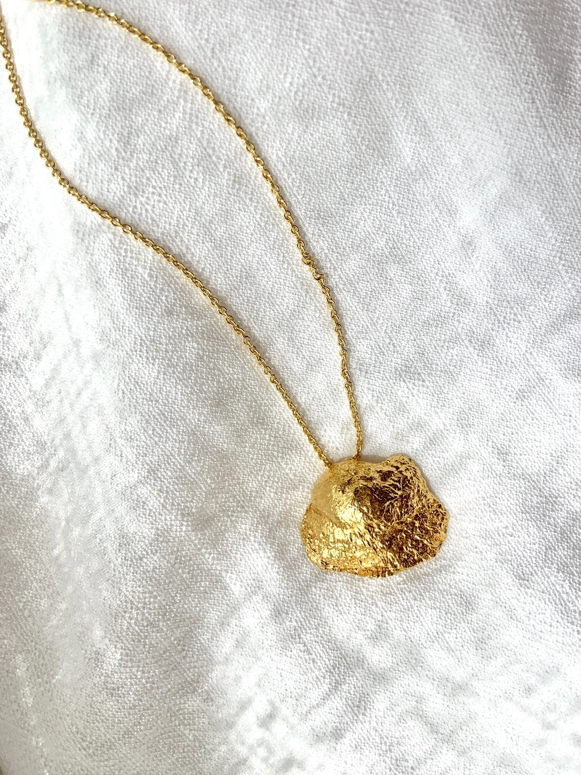 AAEE9679-3695-4C0D-8F67-8C303439A58B