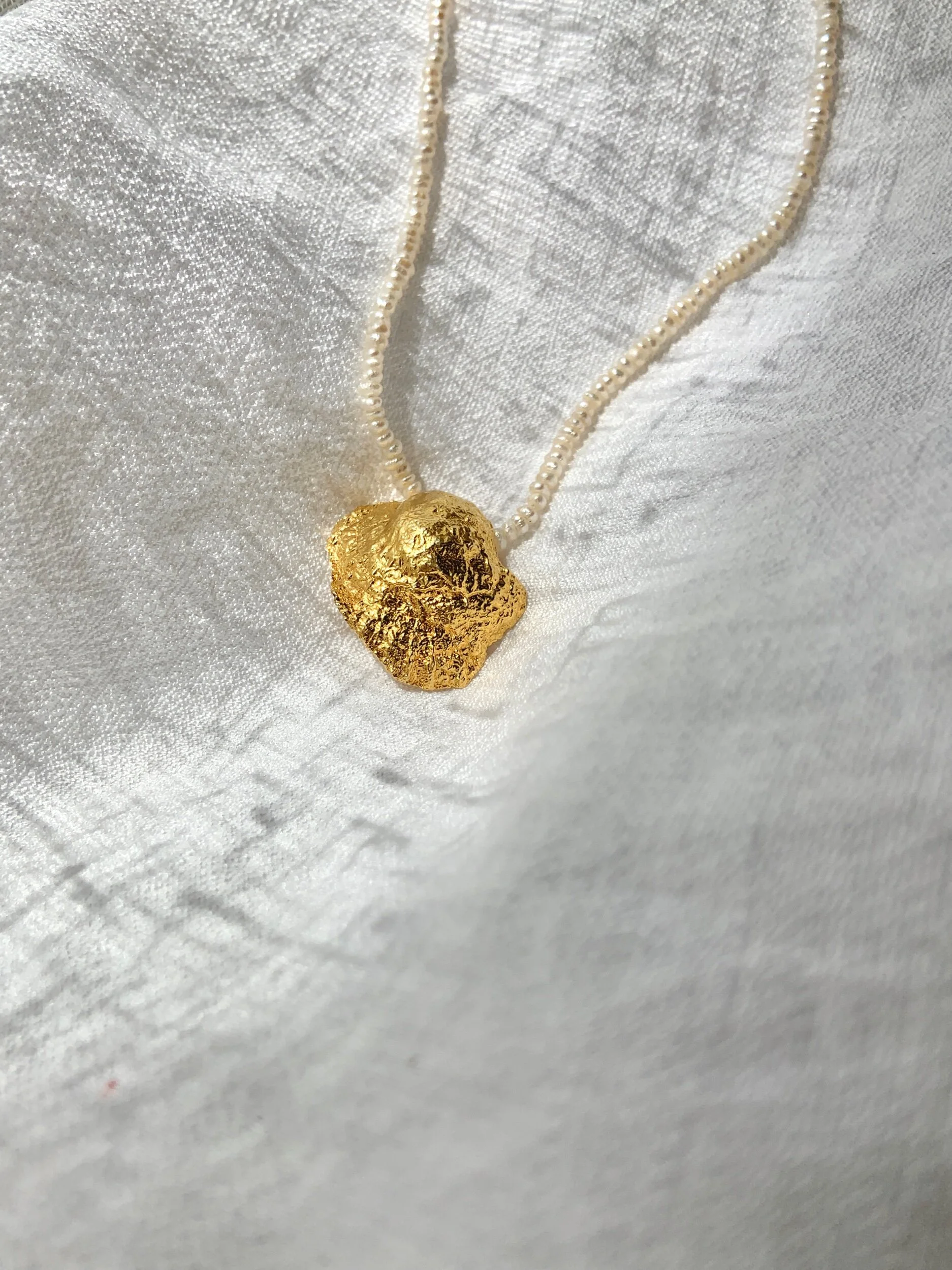 DB7E9FF2-2F73-4C9B-9A69-A5134A5AC40F