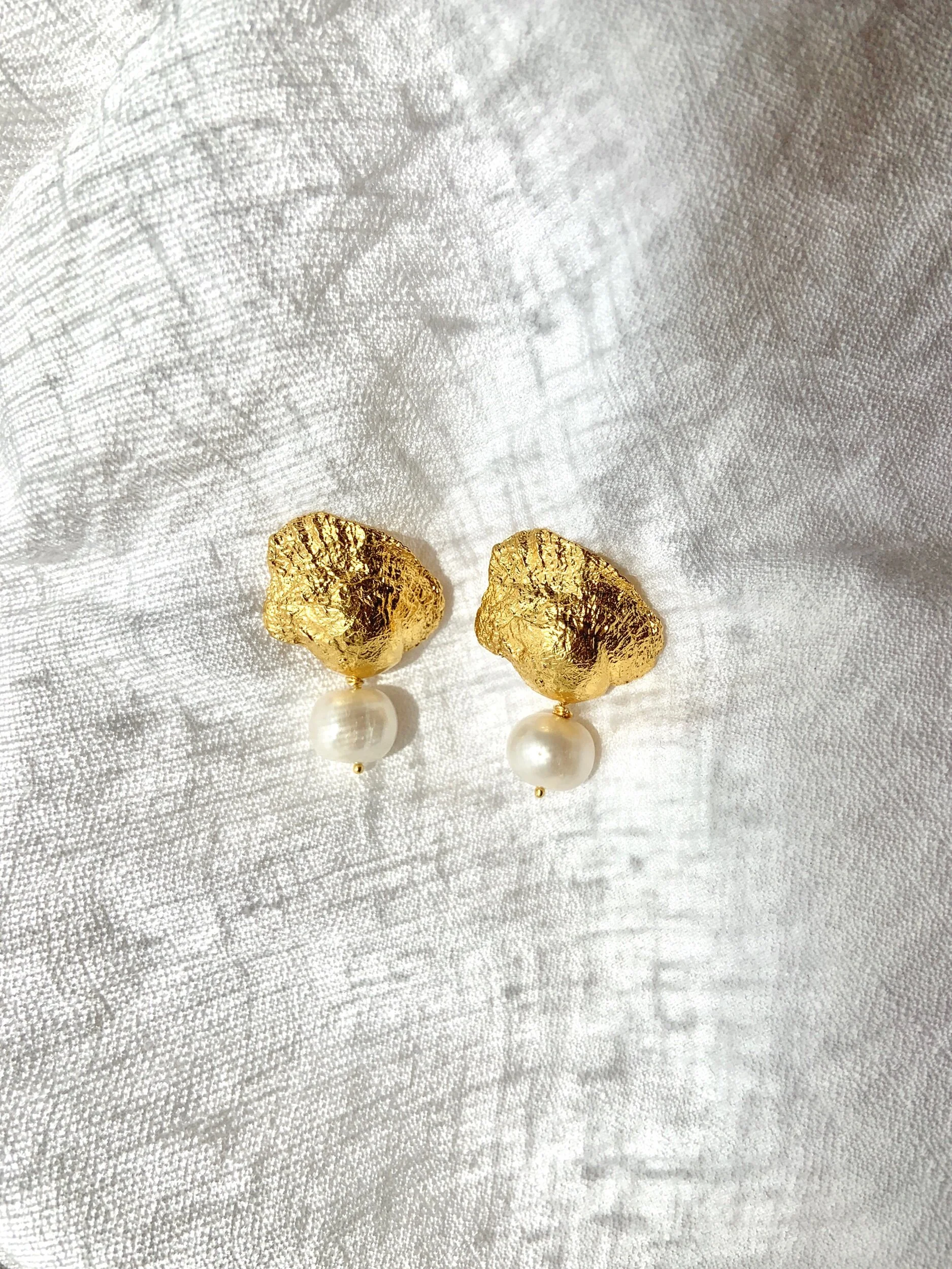 01ACE2DC-BB26-43E6-B331-EF35FA41D279