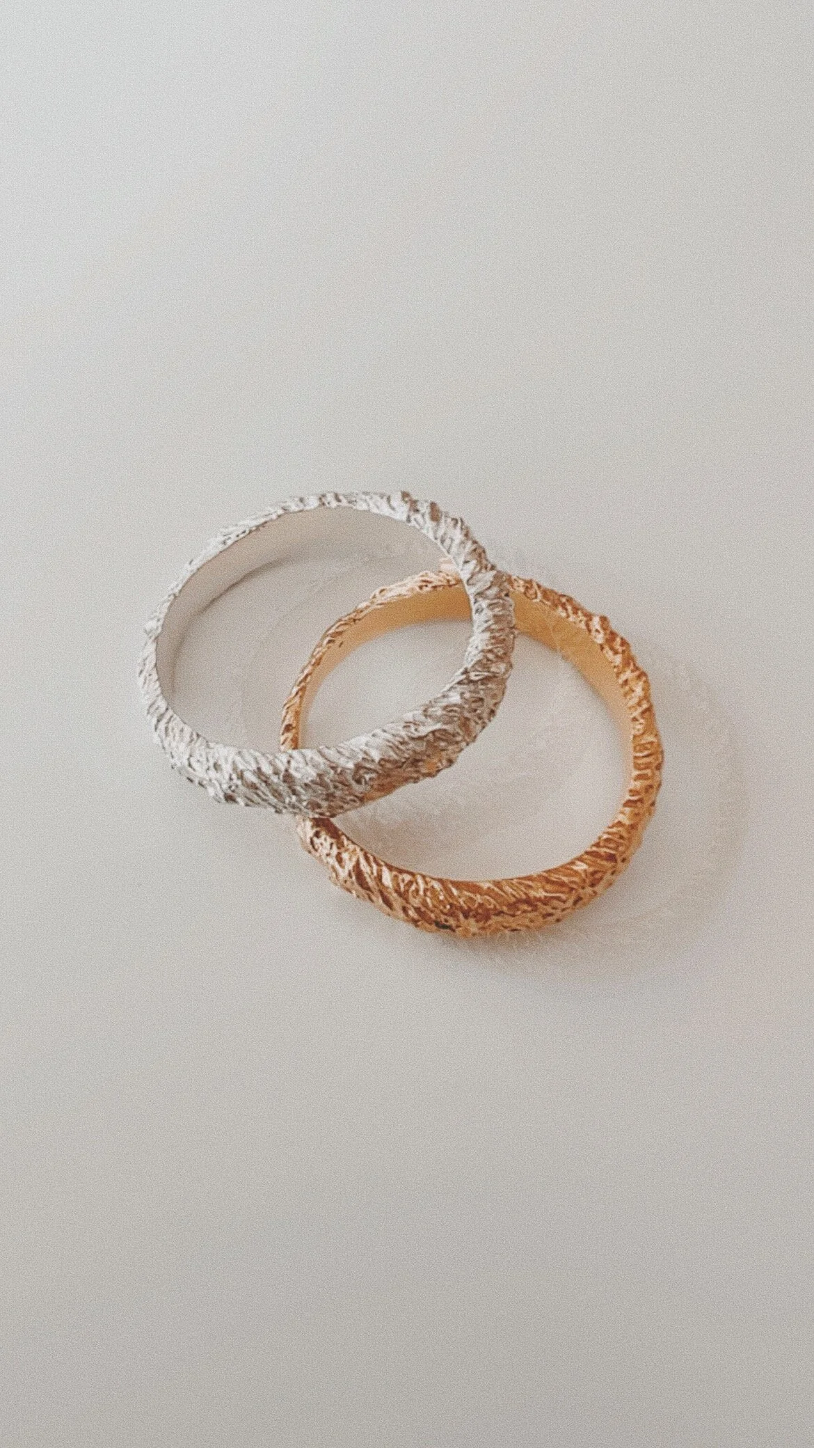 06FB09D0-0367-4AA8-91B9-2009B9AB74E6