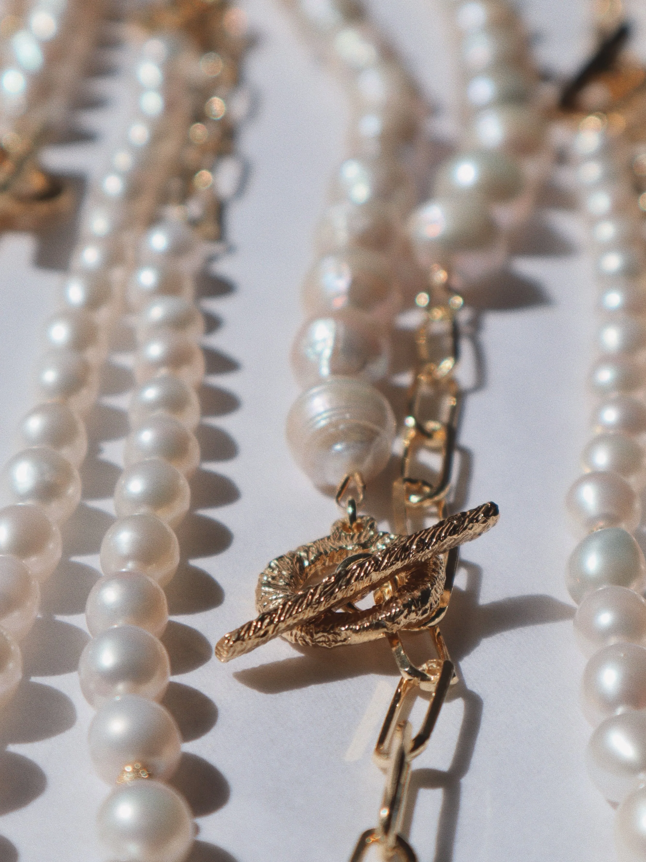 Designed and made in our studio, the Pearl Prayer Beads Necklace ✨
.
.
.
#nurnei #handmadejewellery #pearlnecklace #prayerbeads #artisanjewellery