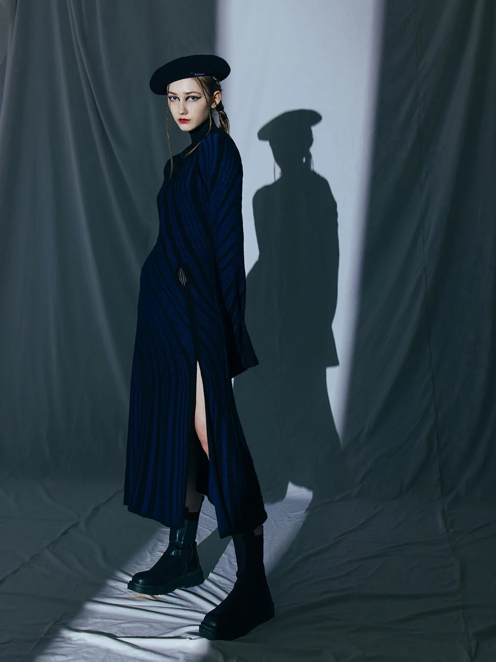 Look1_1.jpg