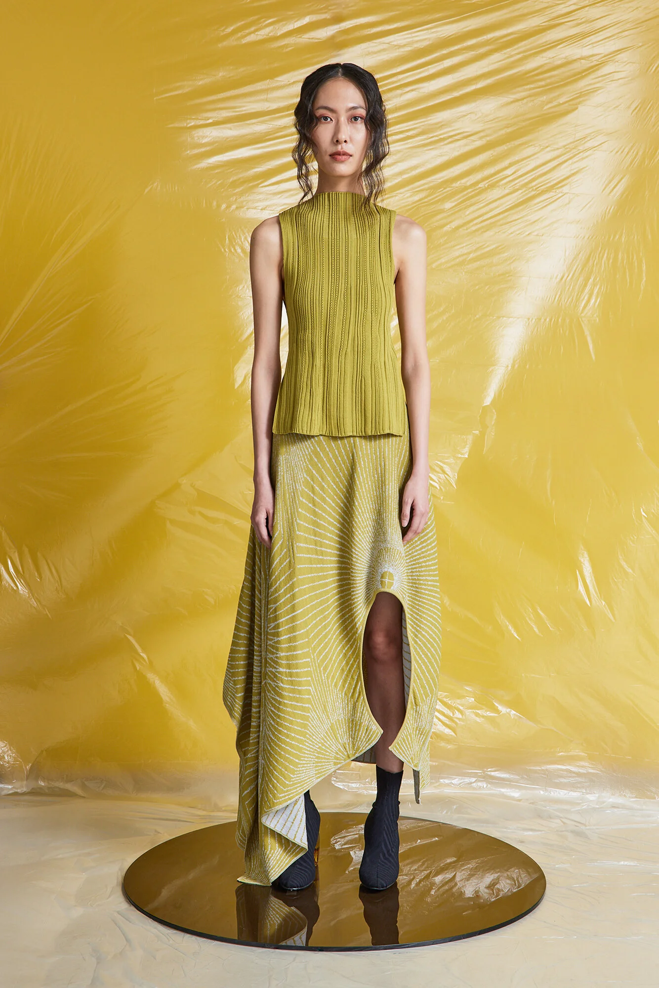 SYZYGY_SS22LOOK_01.jpg