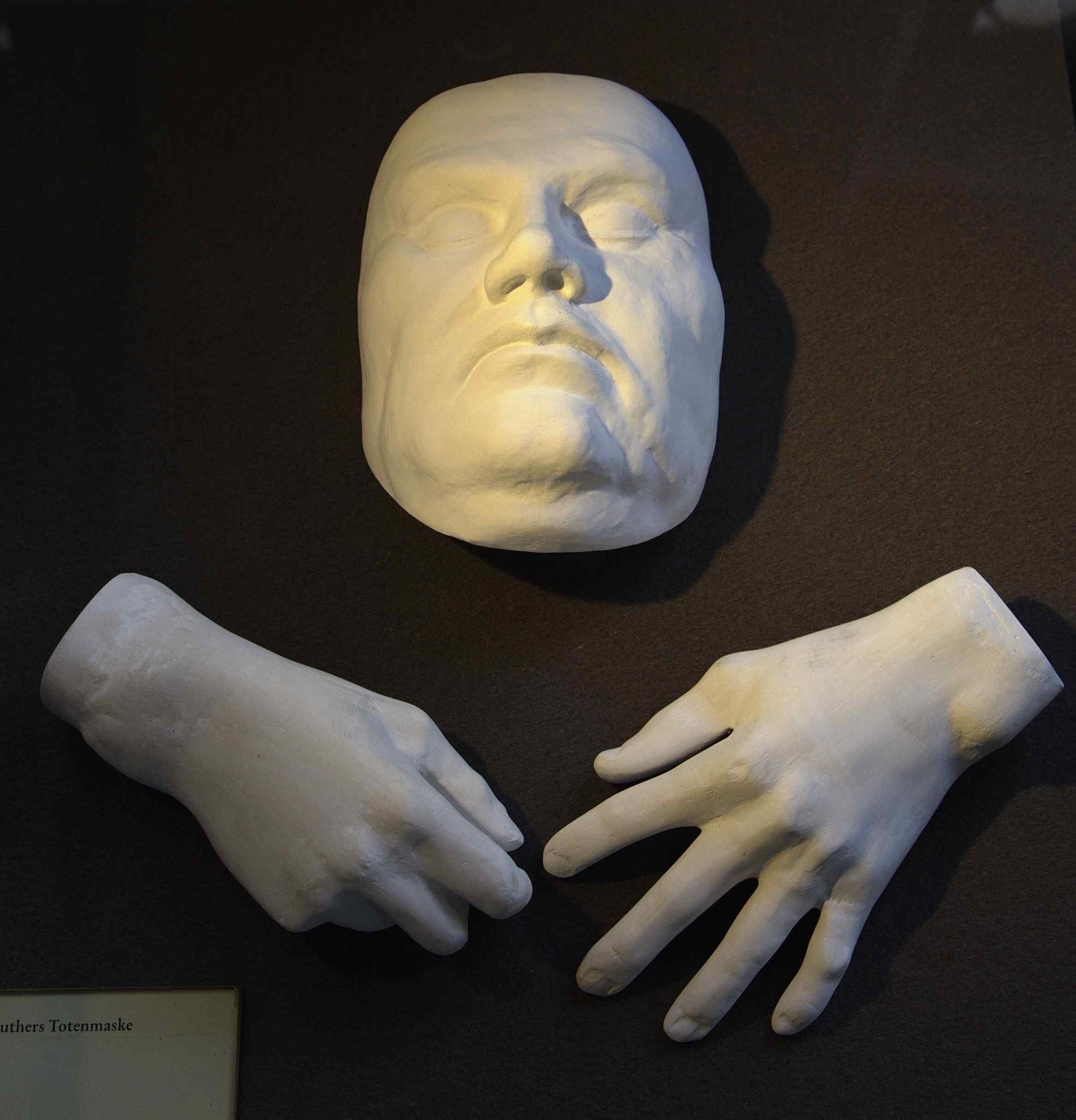 Luther Death Mask (with Hands)