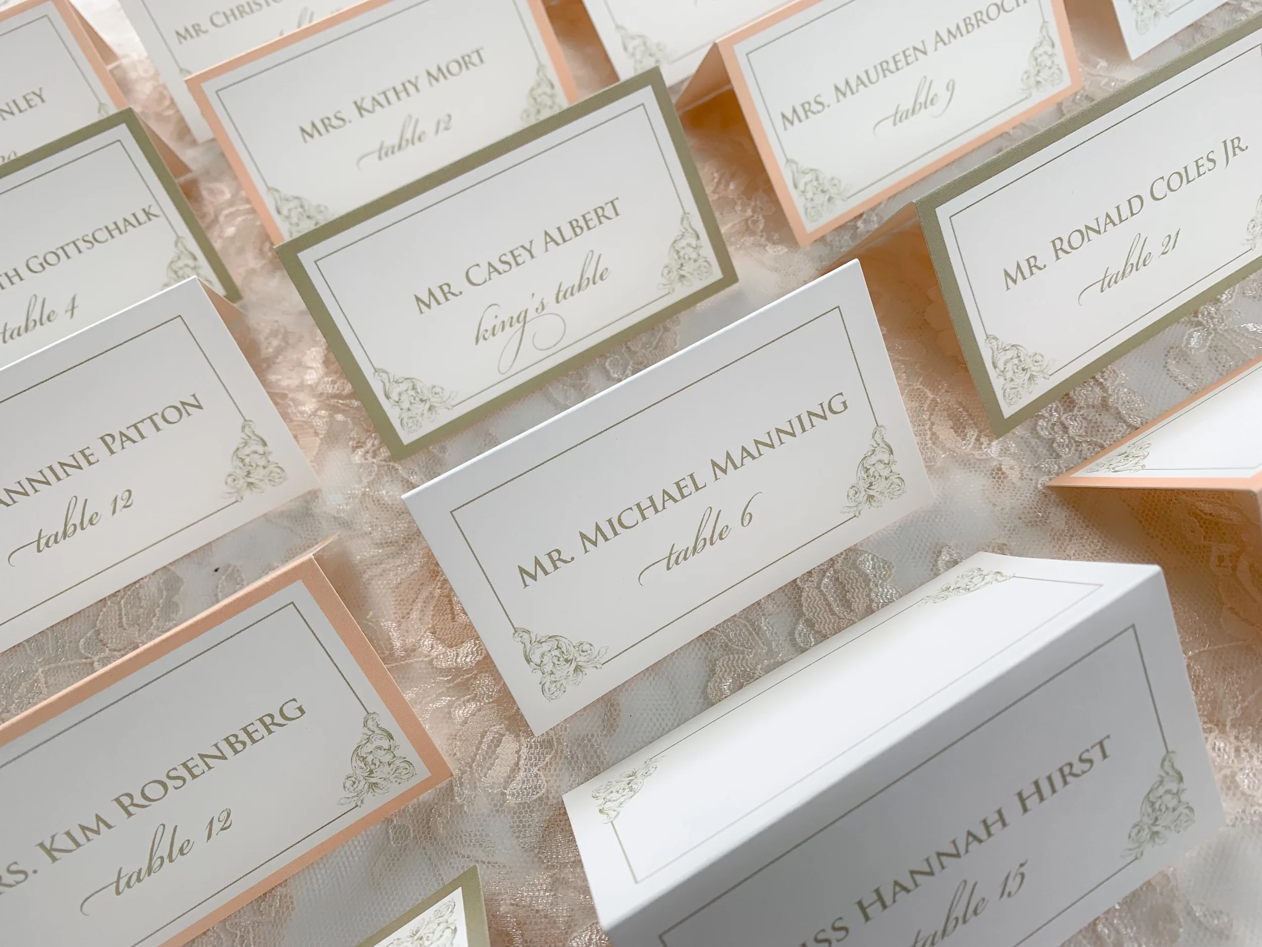 Custom seating cards and escort cards 
