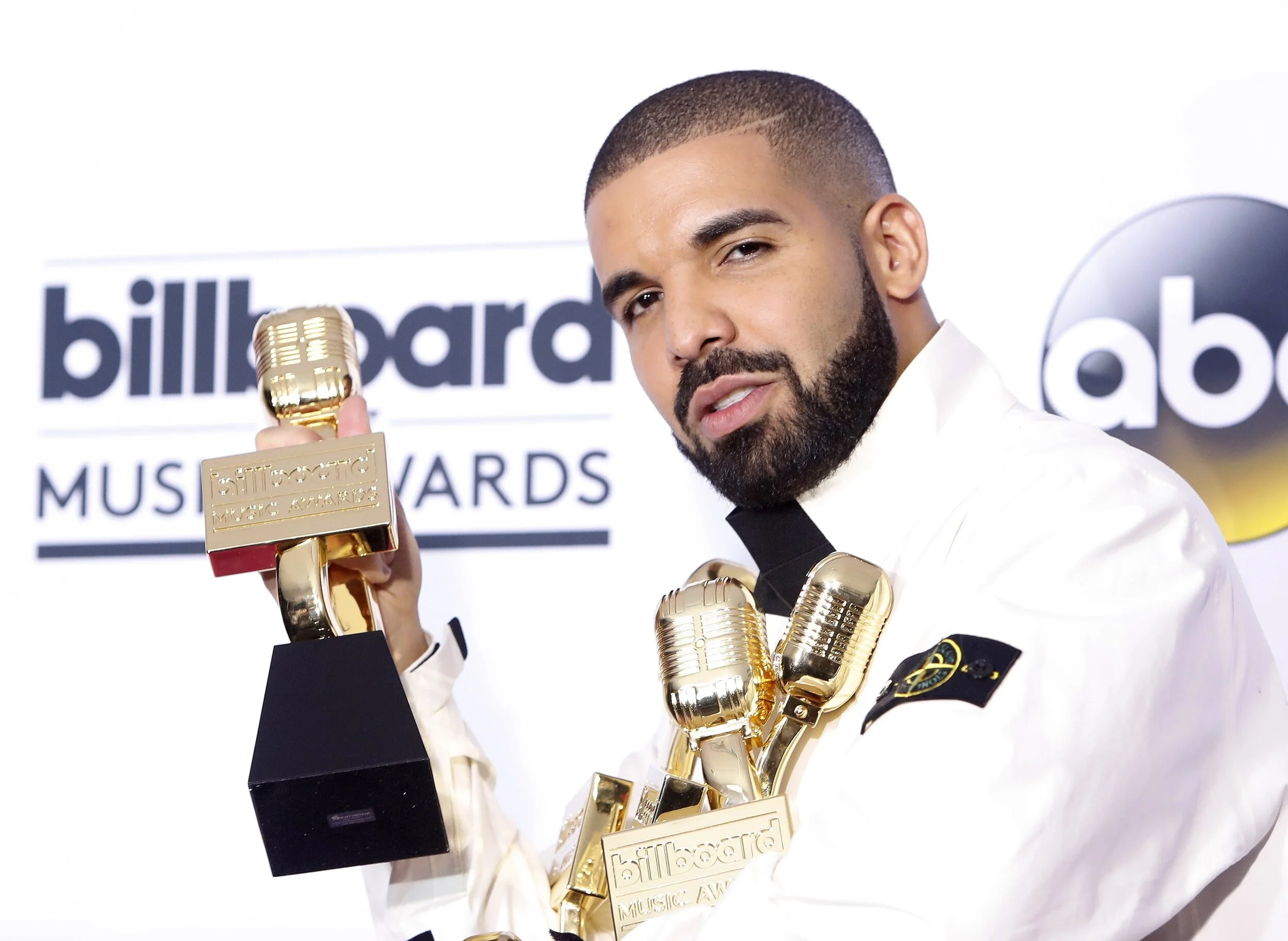 Drake Will Receive Artist of the Decade Award at 2021 Billboard Music Awards