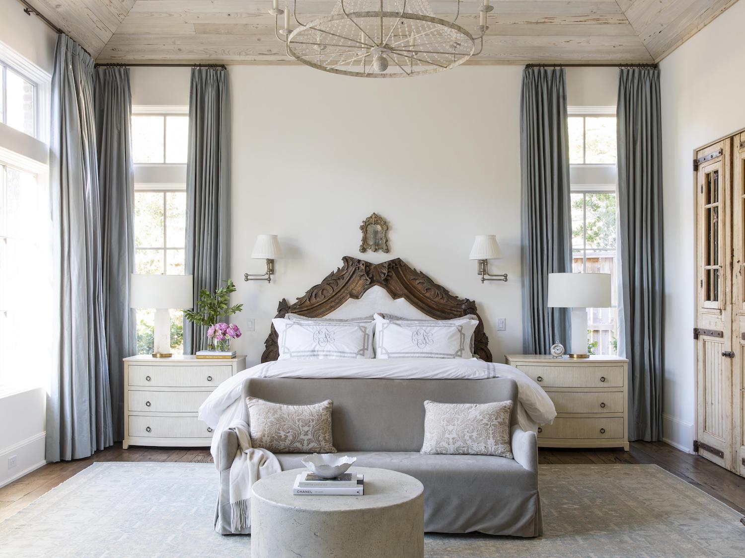  Photographer:  Julie Soefer  / Interior design:  Marie Flanigan Interiors  / © Country French 