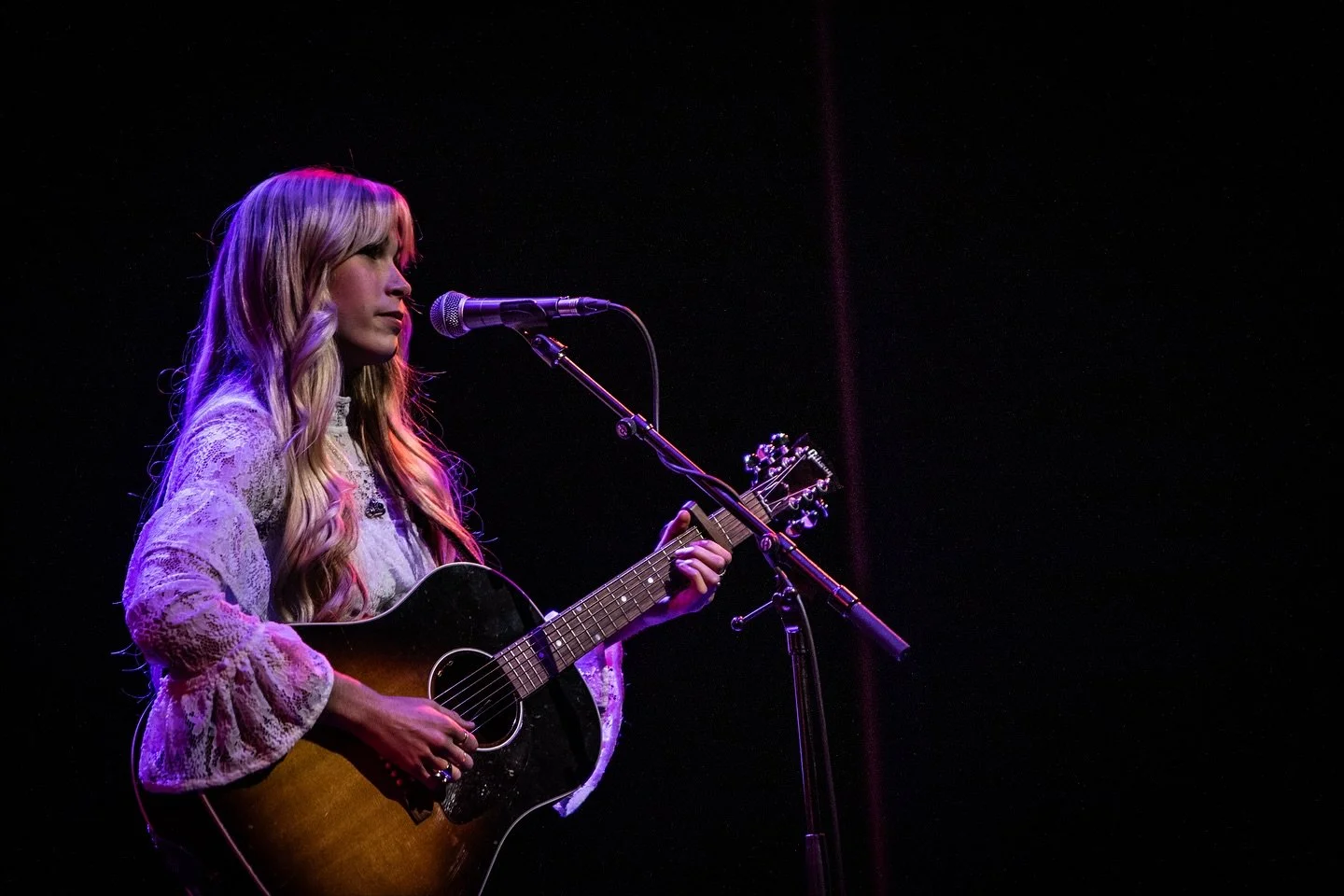 sunday night @firestationsun 🌟
-
-
-
photos by @artofnoisephoto 🌙