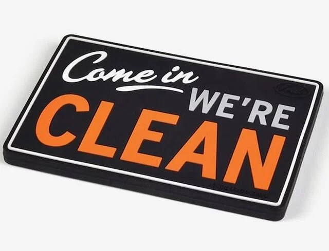 ✨✨I&rsquo;mmmm Baaaaaaaack! ✨✨ Well almost lol. I&rsquo;ll be accepting appointments again starting MAY 15th with precautions. 💃🏾 💫I&rsquo;ll be wearing a mask daily. I ask that you all wear one as well to keep us all safe. I&rsquo;ll have masks a
