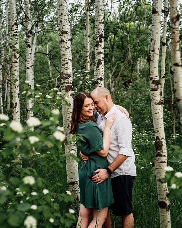 Got to hang out with these two love birds!! Can&rsquo;t wait to show you all some snaps of our adventure 💕so excited to be apart of their wedding day next year👏
#erikaskyephotography #winnipegphotographer #winnipegphotography #winnipegweddingphotog
